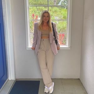 Meet your Posher, Victoria